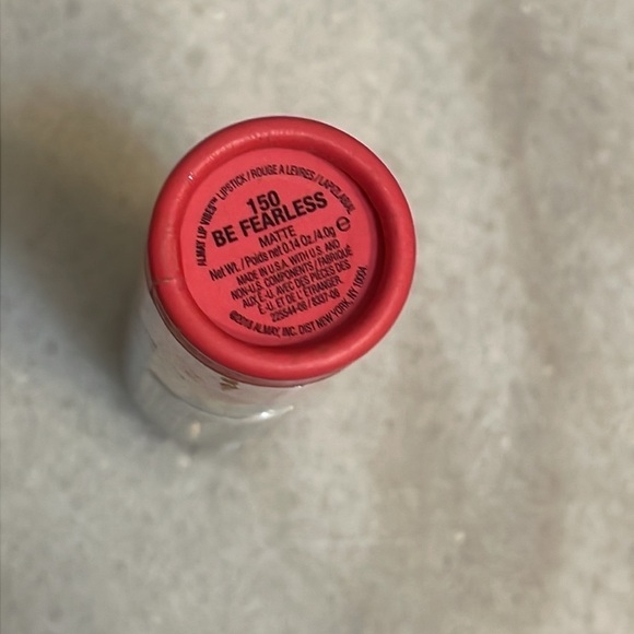 Almay Lip Vibes Lipstick matte 150 be fearless Red makeup New - Picture 2 of 5
